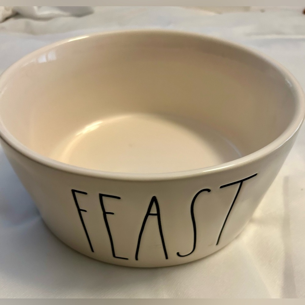 Rae Dunn “Treat” dog dish. Artisan Collection By Magenta White 6 in.